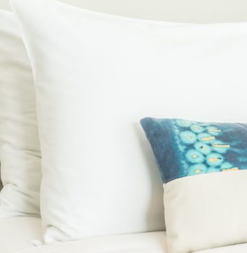 Oreiller ou coussin : quelle différence et comment bien choisir ? Oreiller ou coussin : quelle différence et comment bien choisir ?